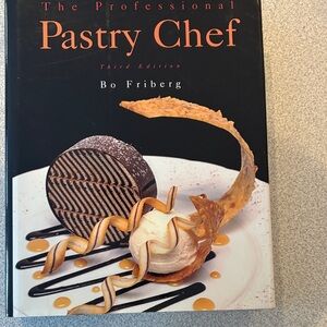 The Professional Pastry Chef by - Elegant Black Cover